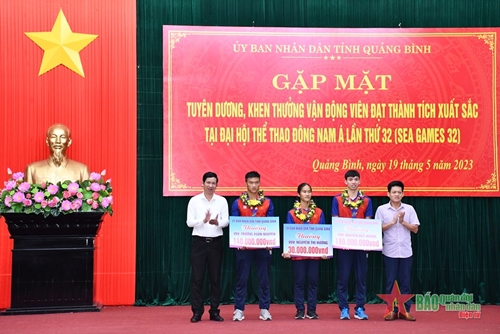 Tỉnh Quảng Bình tuyên dương, khen thưởng vận động viên đạt thành tích cao tại SEA Games 32